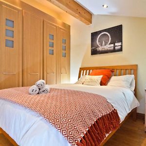 Thames View House Surrey Quays